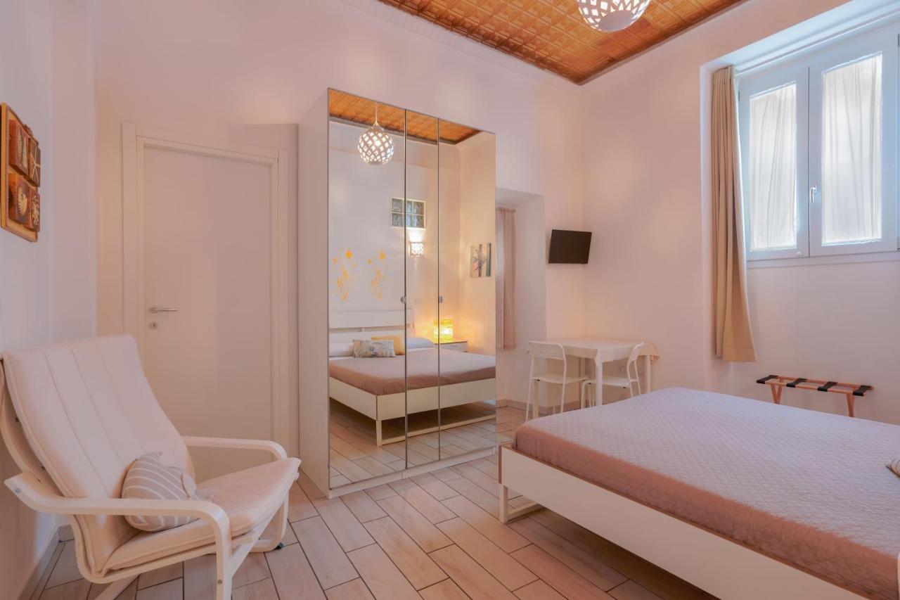 Approdo Rooms - Eja Sardinia Cagliari Exteriör bild